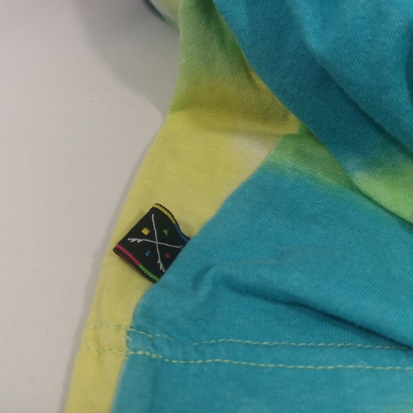 Men's Maui and Sons Tie-Dye T-shirt, Excellent Like-new Condition, Size Large. - Picture 6 of 6